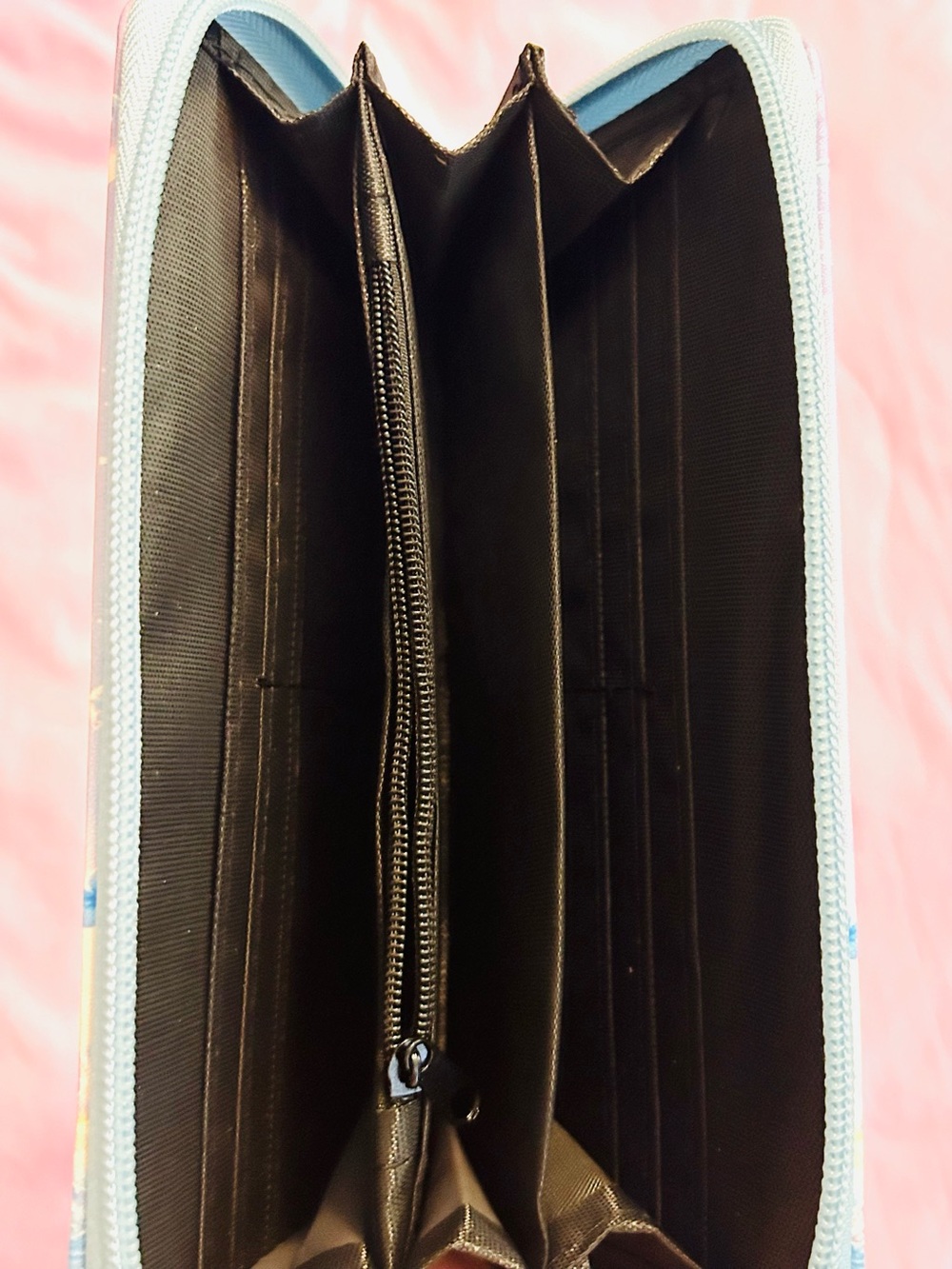 Nanci Wallet - Picture 2 of 2